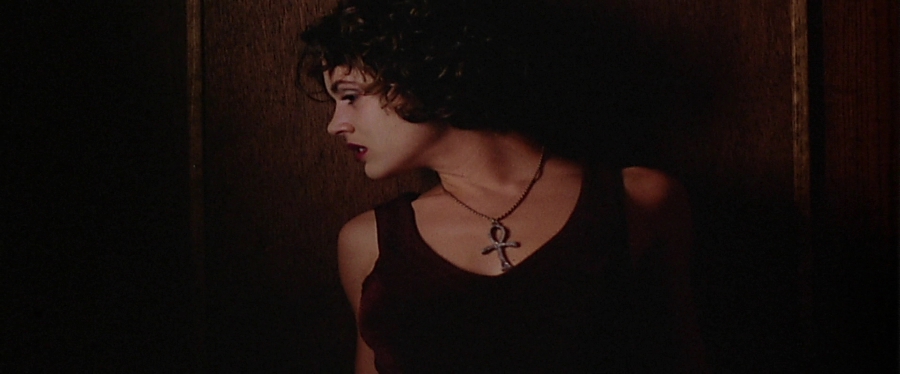 charmed-online-dot-net_EmbraceOfTheVampire4594.jpg