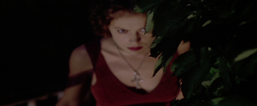 charmed-online-dot-net_EmbraceOfTheVampire4807.jpg