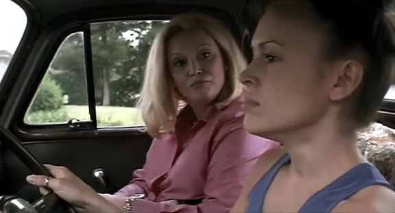 Charmed-Online_dot_nl-HugoPool1065.jpg