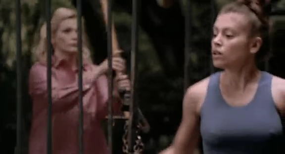 Charmed-Online_dot_nl-HugoPool2012.jpg