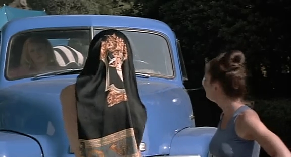 Charmed-Online_dot_nl-HugoPool2563.jpg Charmed-Online_dot_nl-HugoPool2563.jpg