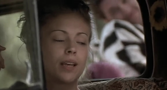 Charmed-Online_dot_nl-HugoPool2731.jpg