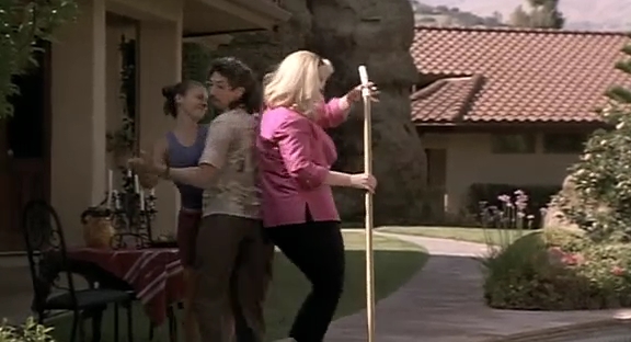 Charmed-Online_dot_nl-HugoPool3326.jpg
