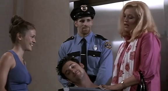 Charmed-Online_dot_nl-HugoPool4453.jpg