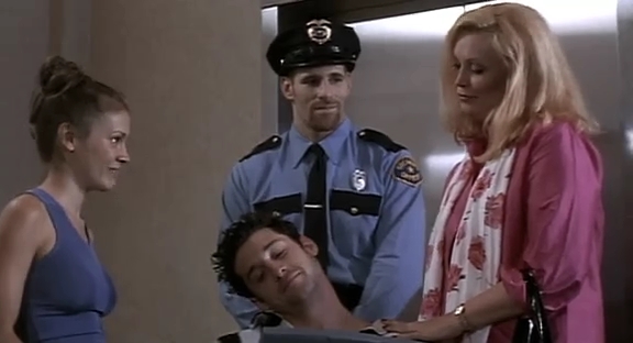 Charmed-Online_dot_nl-HugoPool4454.jpg