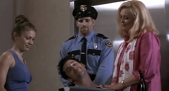 Charmed-Online_dot_nl-HugoPool4456.jpg