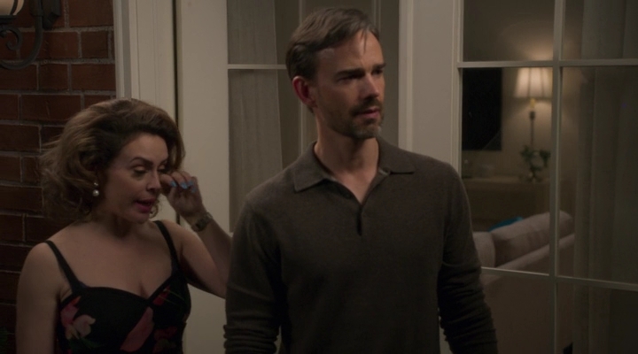 Charmed-Online-dot-nl_Insatiable2x01-00552.jpg