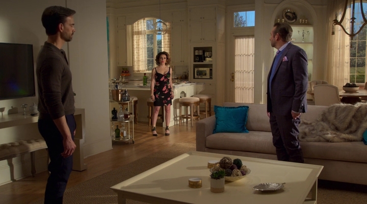 Charmed-Online-dot-nl_Insatiable2x01-00941.jpg