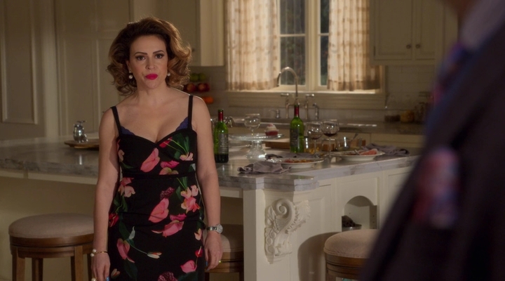 Charmed-Online-dot-nl_Insatiable2x01-00946.jpg