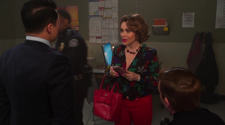 Charmed-Online-dot-nl_Insatiable2x02-00782.jpg