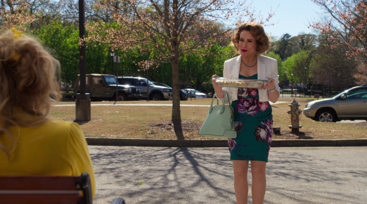 Charmed-Online-dot-nl_Insatiable2x03-00075.jpg
