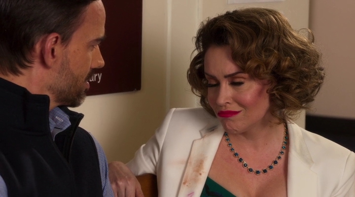 Charmed-Online-dot-nl_Insatiable2x03-00478.jpg