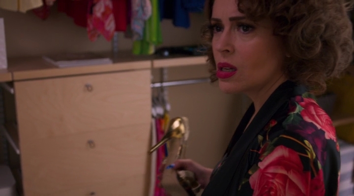 Charmed-Online-dot-nl_Insatiable2x06-00295.jpg