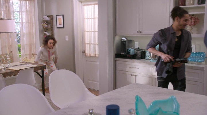 Charmed-Online-dot-nl_Insatiable2x08-00117.jpg