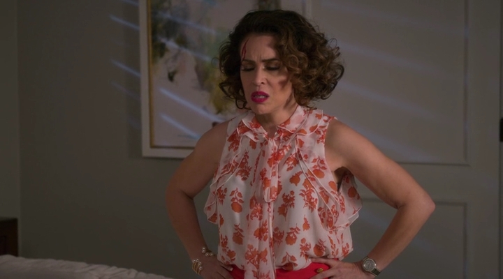 Charmed-Online-dot-nl_Insatiable2x08-00585.jpg