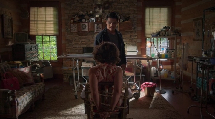 Charmed-Online-dot-nl_Insatiable2x09-00017.jpg