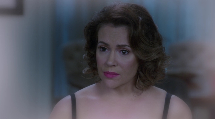 Charmed-Online-dot-nl_Insatiable2x09-00123.jpg