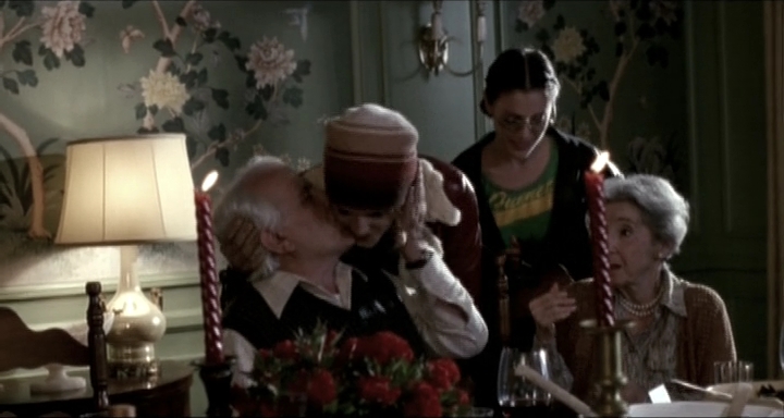 Charmed-Online-dot-nl_KissTheBride0525.jpg