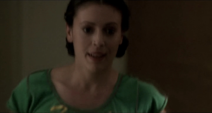 Charmed-Online-dot-nl_KissTheBride0626.jpg