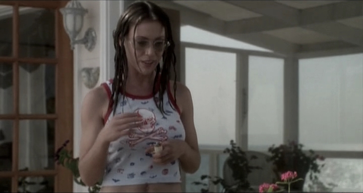 Charmed-Online-dot-nl_KissTheBride0809.jpg