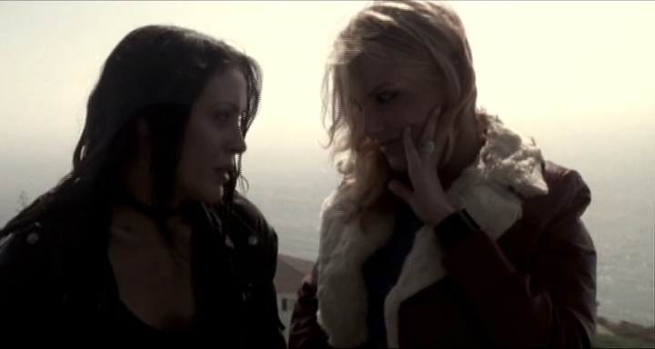 Charmed-Online-dot-nl_KissTheBride1270.jpg
