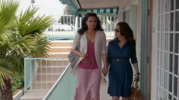 Charmed-Online-dot-net_Mistresses1x01Pilot1950.jpg