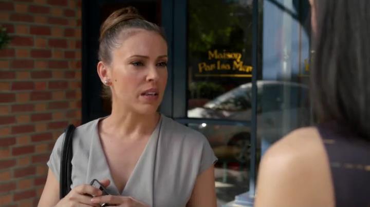 Charmed-Online-dot-net_Mistresses1x02TheMorningAfter0215.jpg