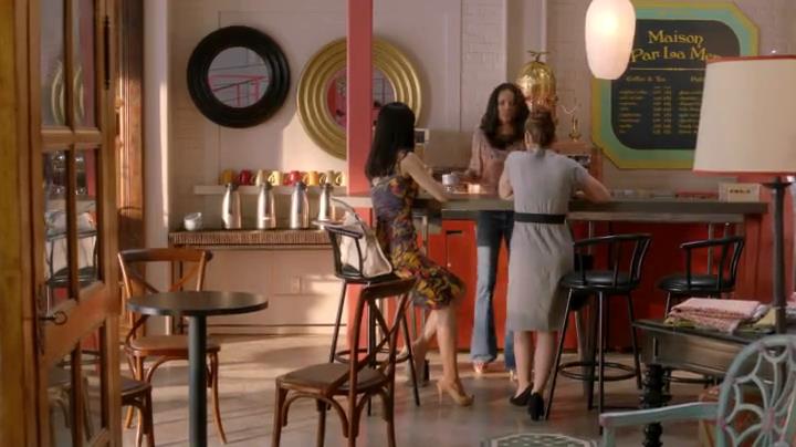 Charmed-Online-dot-net_Mistresses1x02TheMorningAfter0261.jpg