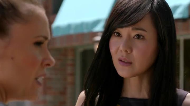 Charmed-Online-dot-net_Mistresses1x02TheMorningAfter0422.jpg