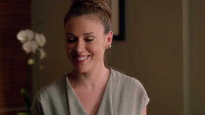 Charmed-Online-dot-net_Mistresses1x02TheMorningAfter0916.jpg