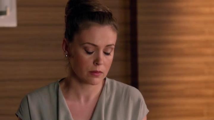 Charmed-Online-dot-net_Mistresses1x02TheMorningAfter0929.jpg