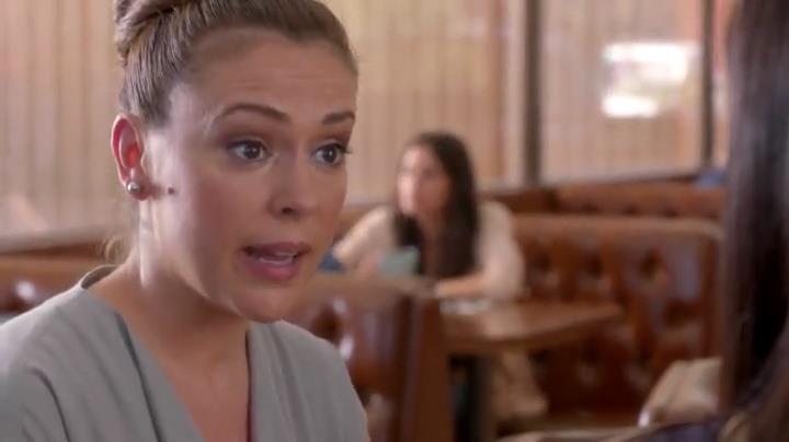Charmed-Online-dot-net_Mistresses1x02TheMorningAfter1025.jpg