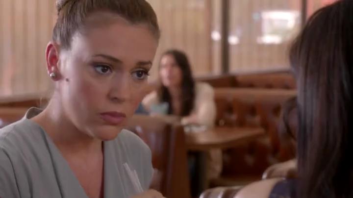 Charmed-Online-dot-net_Mistresses1x02TheMorningAfter1029.jpg