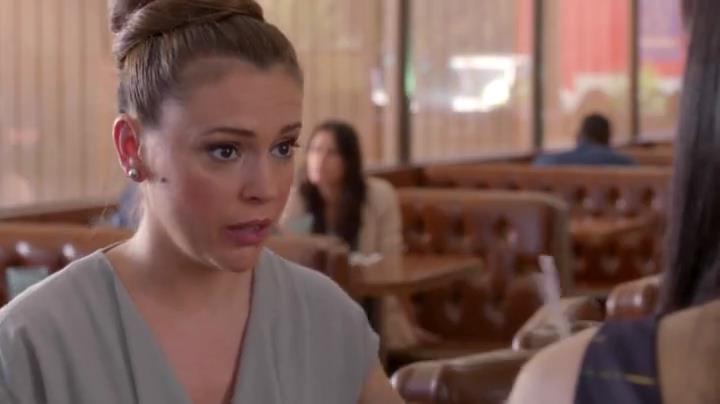 Charmed-Online-dot-net_Mistresses1x02TheMorningAfter1073.jpg