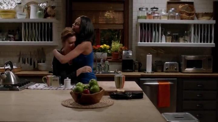 Charmed-Online-dot-net_Mistresses1x03BreakingAndEntering2287.jpg