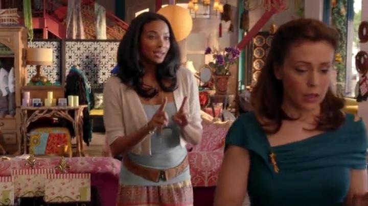 Charmed-Online-dot-net_Mistresses1x04AKissIsJustaKiss0197.jpg
