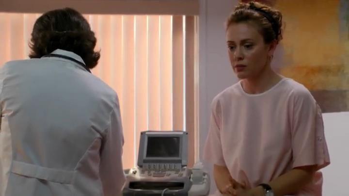 Charmed-Online-dot-net_Mistresses1x05_DecisionsDecisions1982.jpg