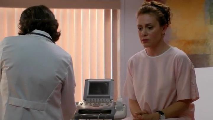 Charmed-Online-dot-net_Mistresses1x05_DecisionsDecisions1983.jpg