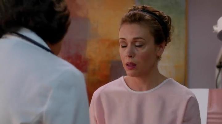 Charmed-Online-dot-net_Mistresses1x05_DecisionsDecisions2015.jpg