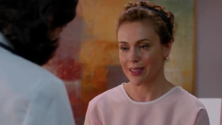 Charmed-Online-dot-net_Mistresses1x05_DecisionsDecisions2035.jpg