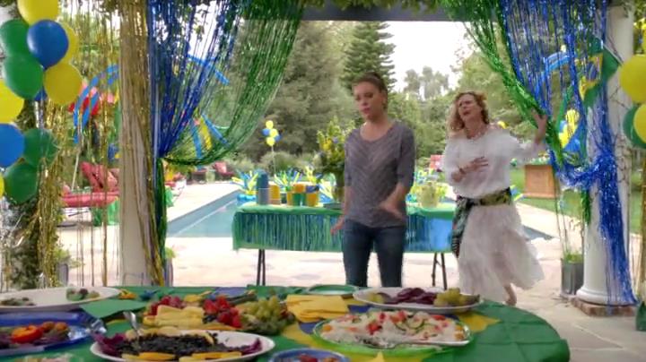 Charmed-Online-dot-net_Mistresses1x09GuessWhosComingtoDinner1763.jpg