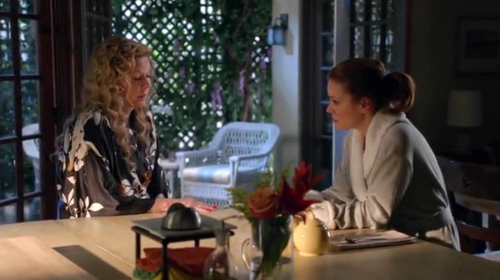Charmed-Online-dot-net_Mistresses1x09GuessWhosComingtoDinner1959.jpg