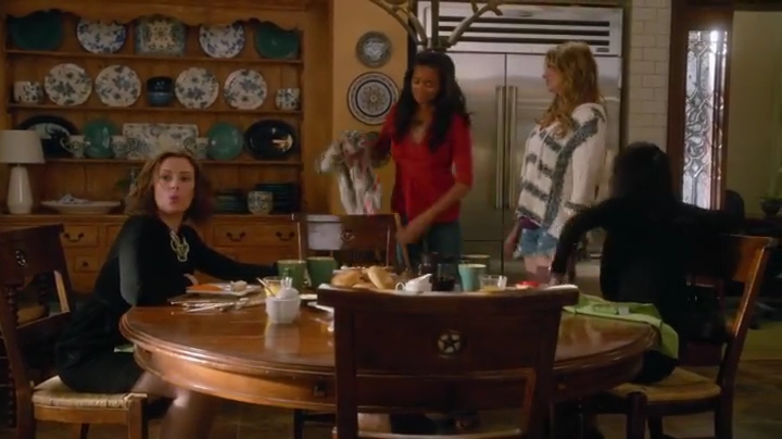 Charmed-Online-dot-net_Mistresses2x02-2154.jpg