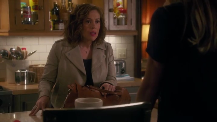 Charmed-Online-dot-net_Mistresses2x05-2186.jpg
