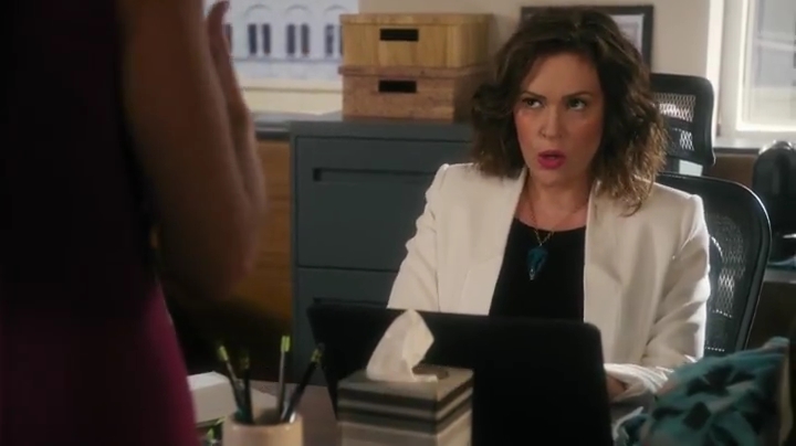 Charmed-Online-dot-net_Mistresses2x08-0102.jpg