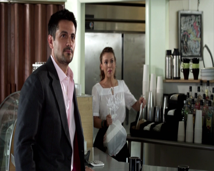 Charmed-Onlne-dot-net_MyGirlfriendsBoyfriend0312.png