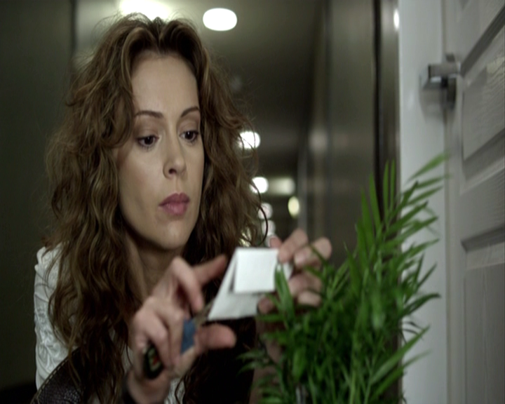 Charmed-Onlne-dot-net_MyGirlfriendsBoyfriend2317.png