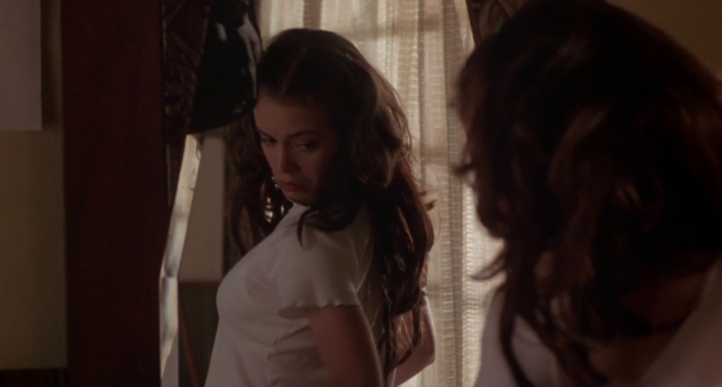 Charmed-Online-dot-net_PoisonIvy2-1320.jpg