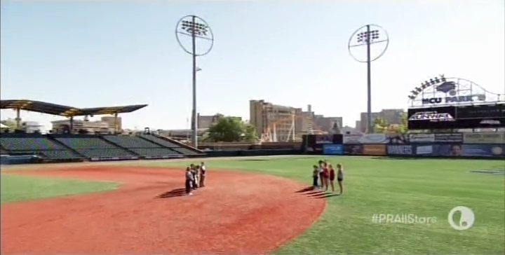 Charmed-Online-dot_nl-ProjectRunwayAllStars5x09-0035.jpg Charmed-Online-dot_nl-ProjectRunwayAllStars5x09-0035.jpg