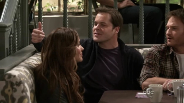Charmed-Online-dot-net_RomanticallyChallenged1x02-0087.jpg